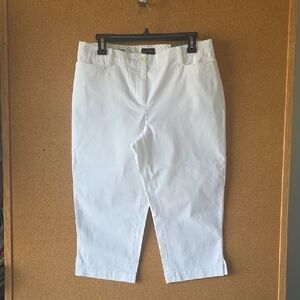 Talbots Perfect Skimmer Women's Cotton White Capris NWT Size 10P